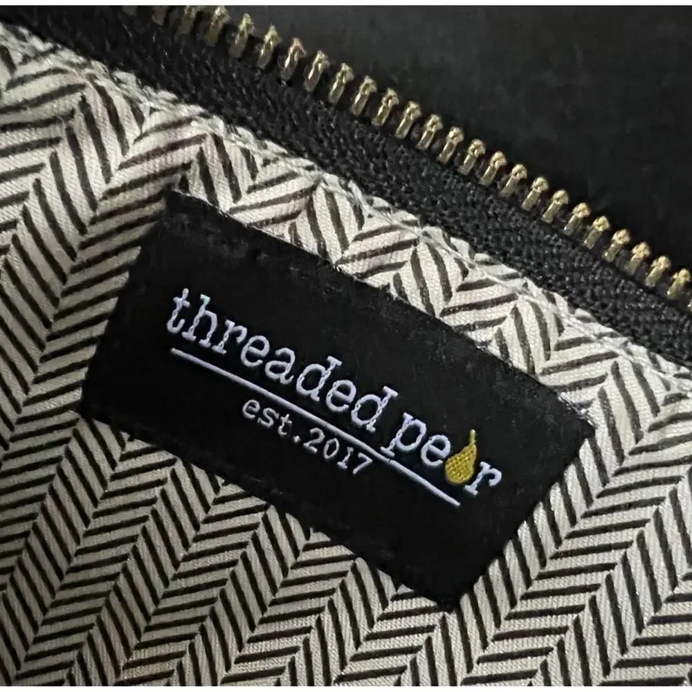Threaded Pear‎ Vegan Leather Black Wristlet w/Twist Lock
